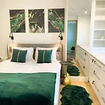 Magnolia House With Indoor Swimming Pool And Sauna * Reval