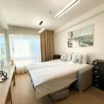Magnolia House With Indoor Swimming Pool And Sauna Casa vacanze Reval