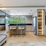 Magnolia House With Indoor Swimming Pool And Sauna Casa vacanze Reval