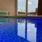 Casa vacanze Magnolia House With Indoor Swimming Pool And Sauna