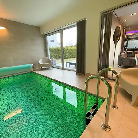 Magnolia House With Indoor Swimming Pool And Sauna Feriehus Tallinn