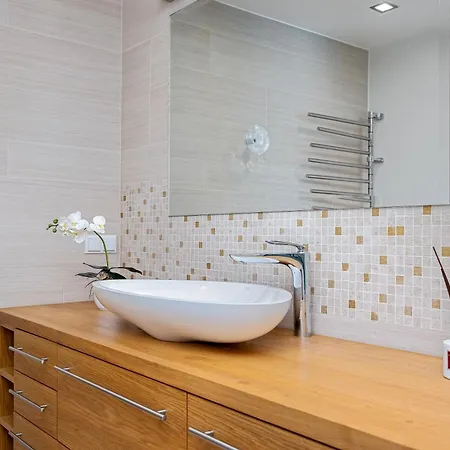 Magnolia House With Indoor Swimming Pool And Sauna Dom wakacyjny *