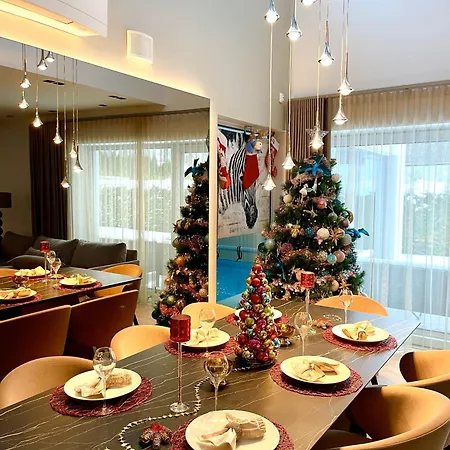 Dom wakacyjny Magnolia House With Indoor Swimming Pool And Sauna *