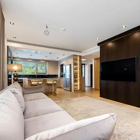 Dom wakacyjny Magnolia House With Indoor Swimming Pool And Sauna Tallin